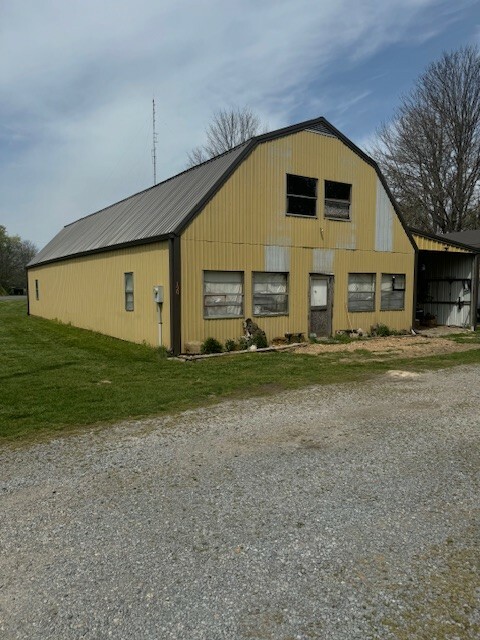 Property Photo: 120 Chaffin Rd TN 37083