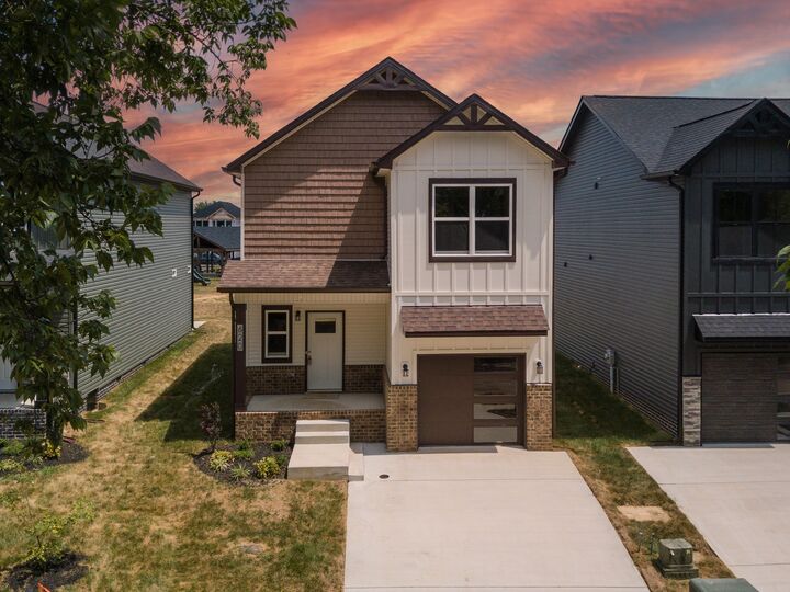 Property Photo: 55 Charleston Cove TN 37043
