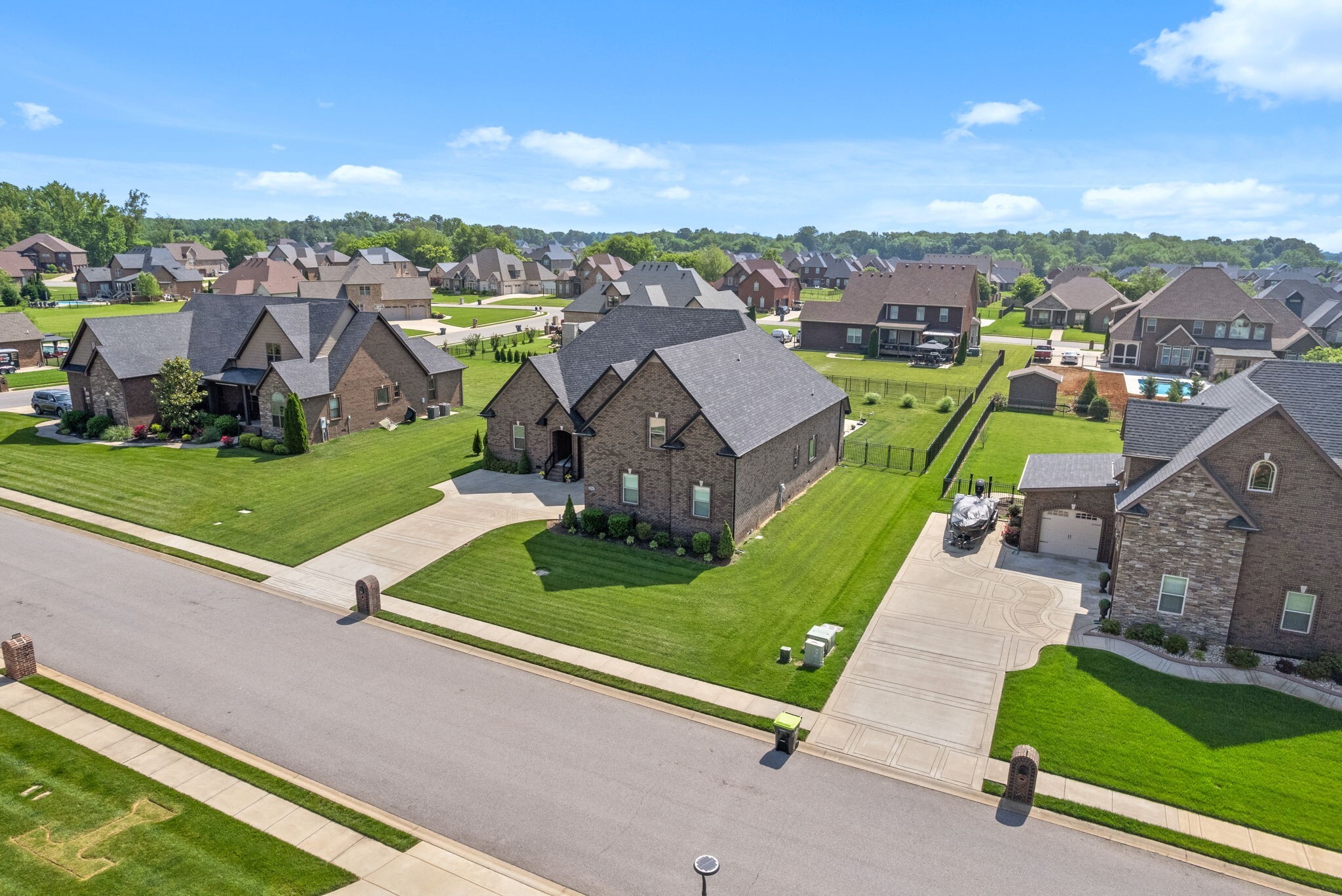 Property Photo: 2984 Hartley Dr TN 37043