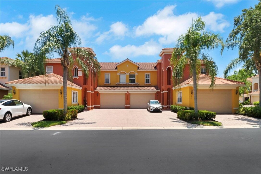 Property Photo: 12050 Lucca Street 202 FL 33966