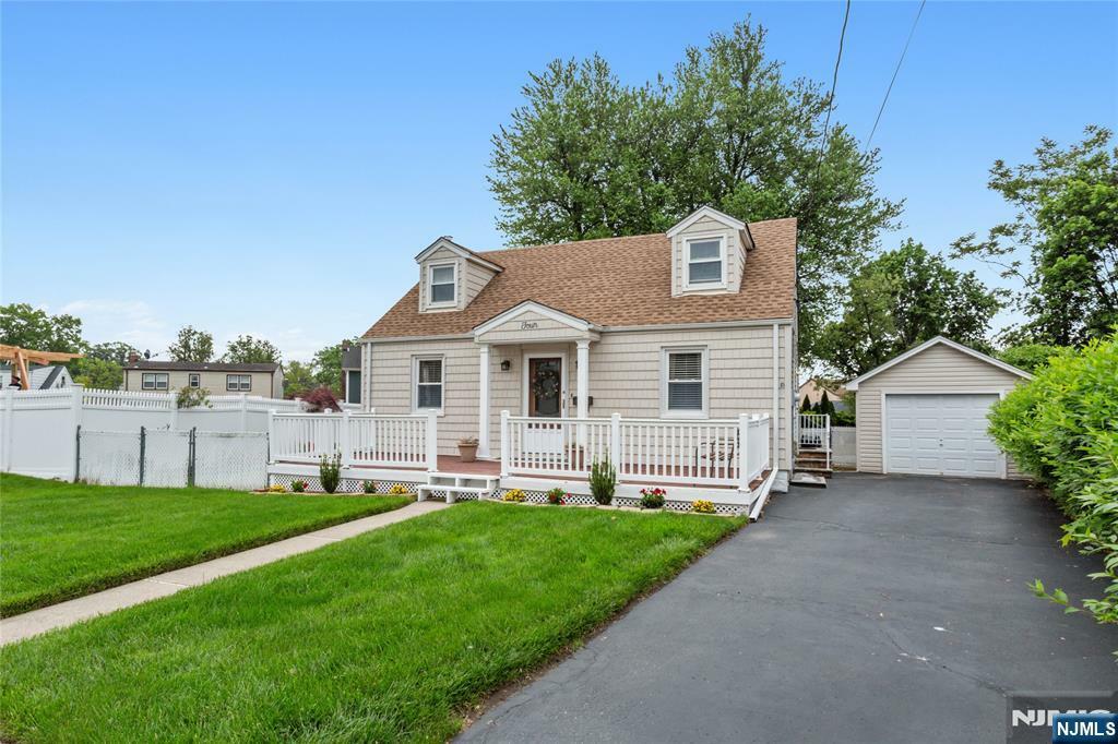 Property Photo: 4 White Oak Drive NJ 07644