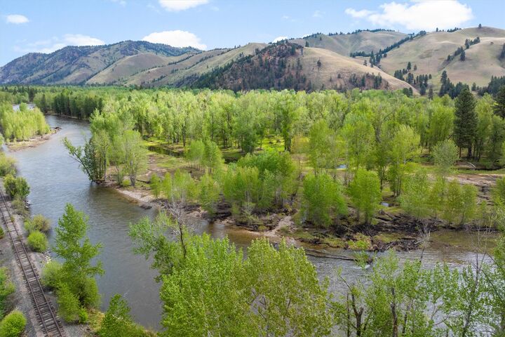 3063 US Highway 93  Darby MT 59829 photo