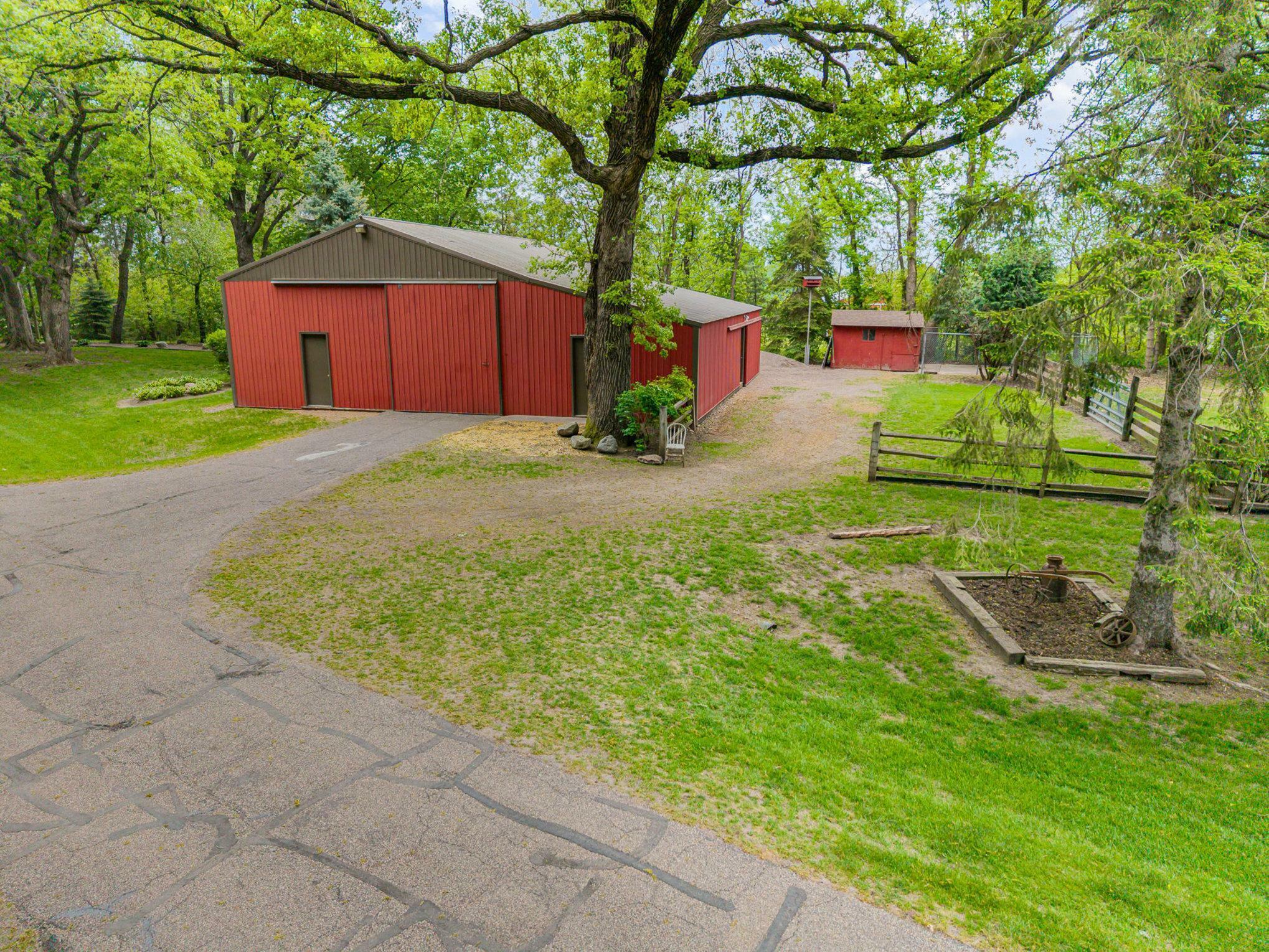 Property Photo: 27840 Teale Avenue MN 56071
