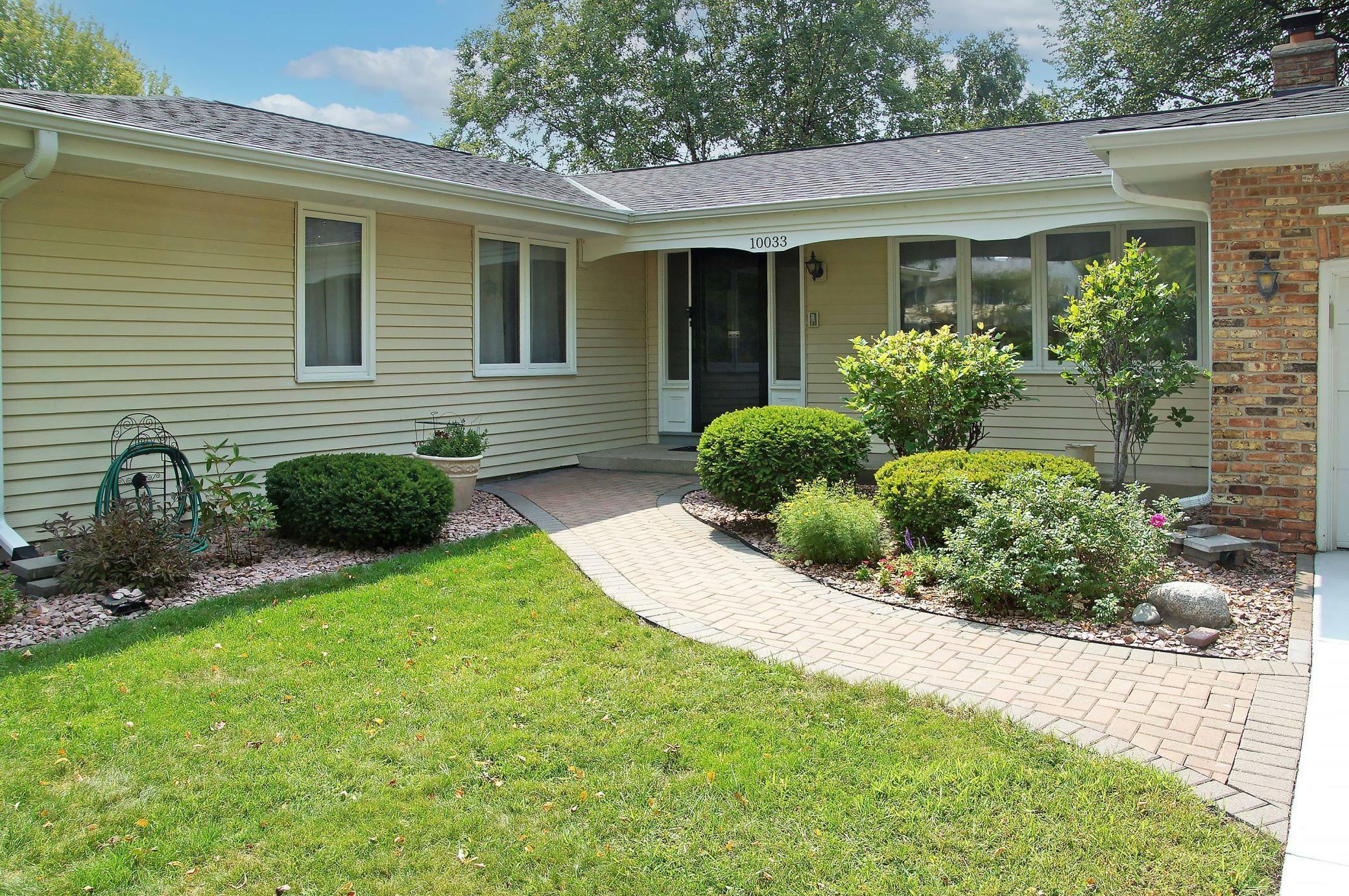 Property Photo: 10033 Nord Road MN 55437
