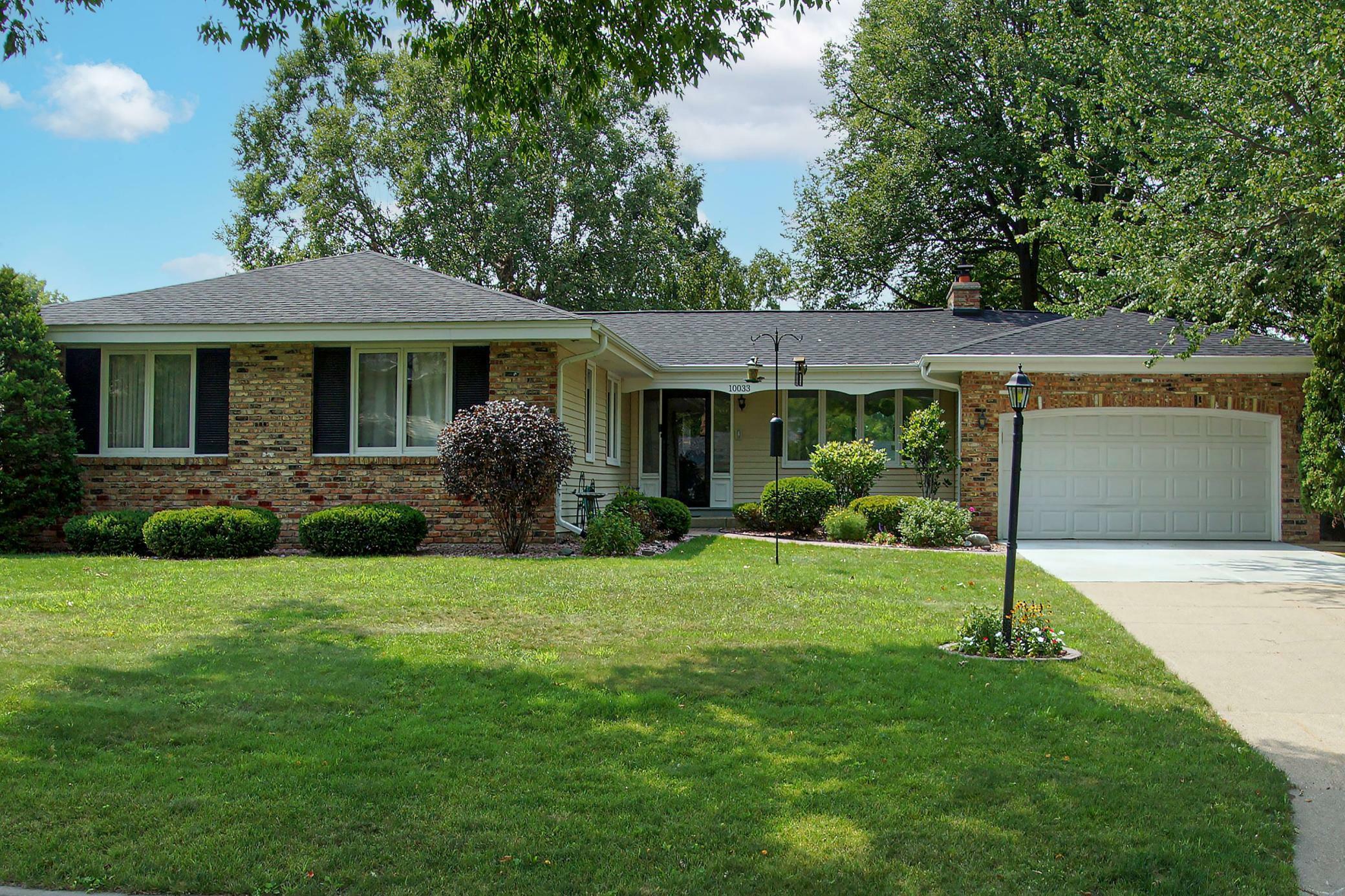 10033 Nord Road  Bloomington MN 55437 photo