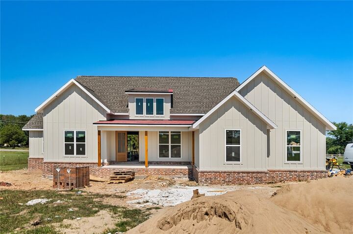 Property Photo:  195 Madison 7218  AR 72738