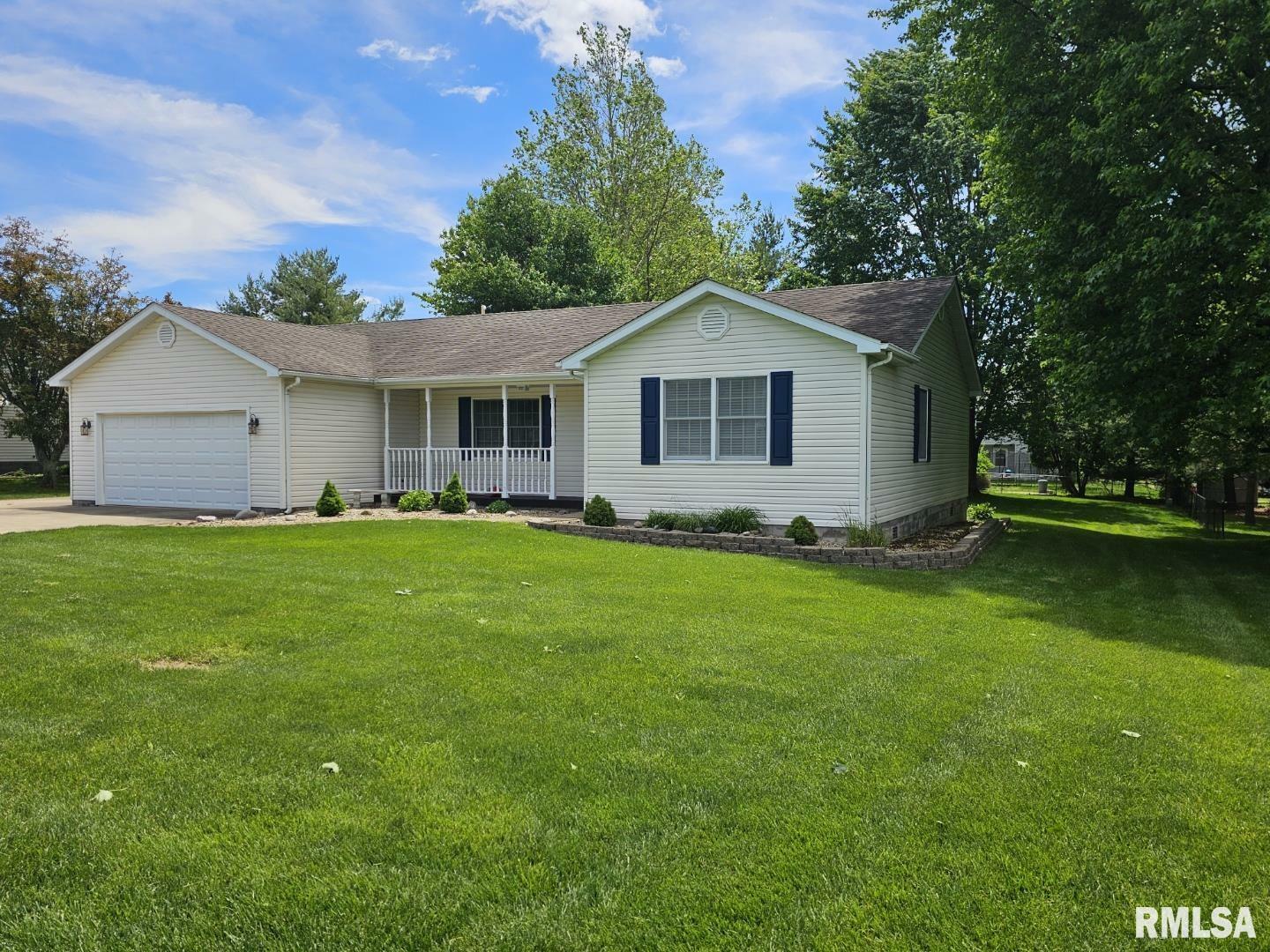 Property Photo:  3111 Apricot Avenue  IL 62864 