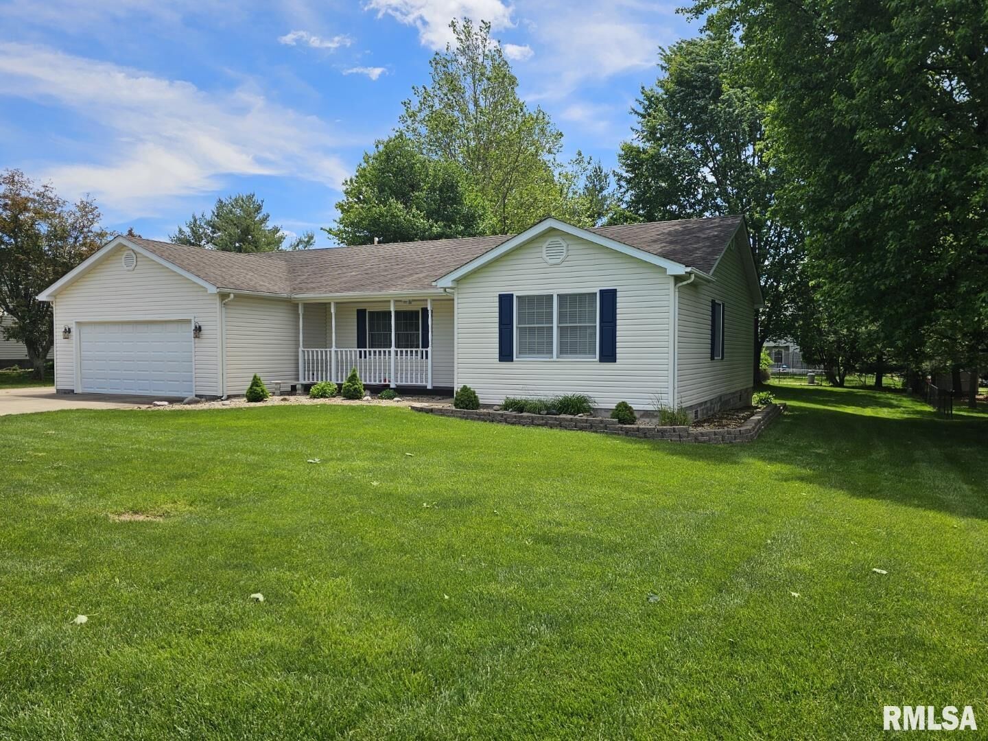 Property Photo:  3111 Apricot Avenue  IL 62864 