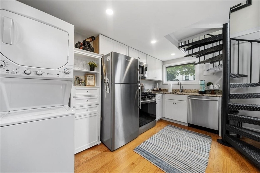 Property Photo: 176 South Street 3 MA 02043
