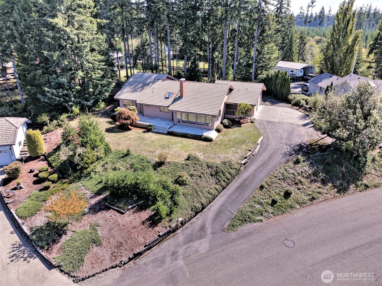 Property Photo:  2526 E Pershing Court  WA 98584