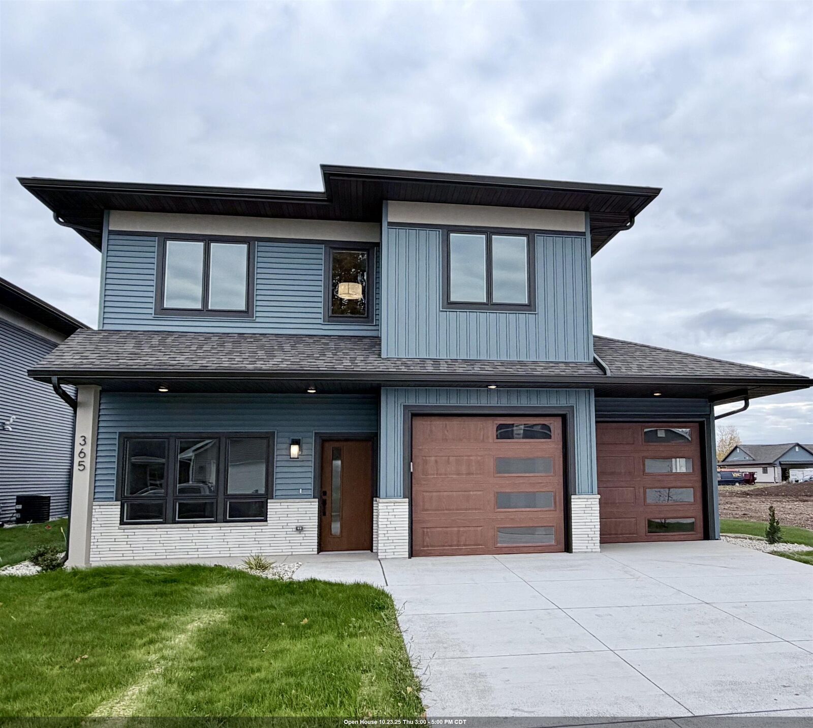 Property Photo: 365 N Wilson Street 116 WI 54136