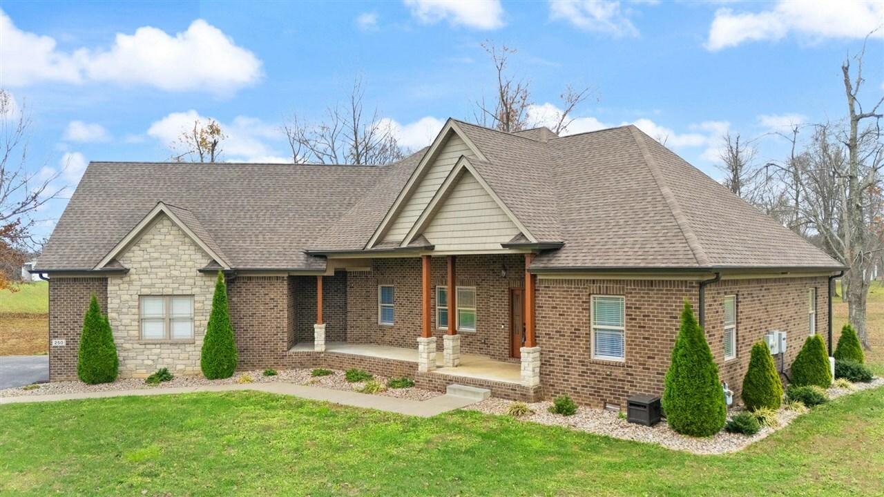 Property Photo:  250 Lauren Way  KY 42171 