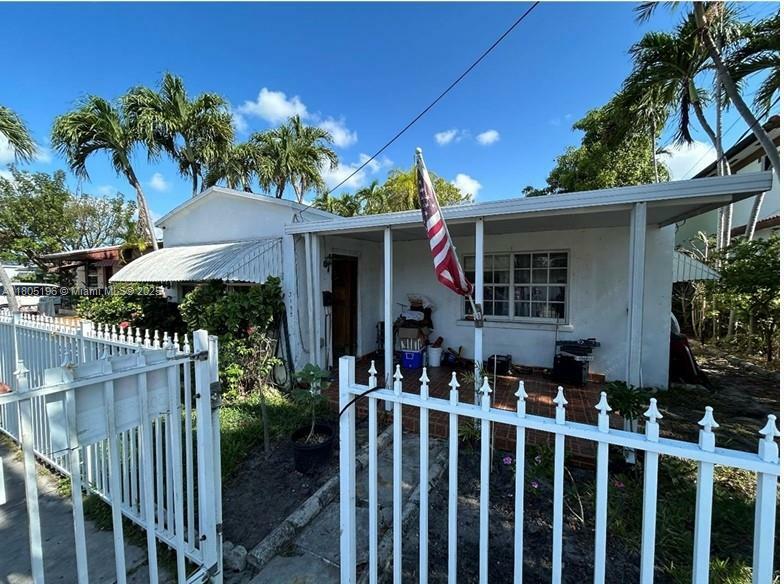 3155 SW 23rd Ter  Miami FL 33145 photo