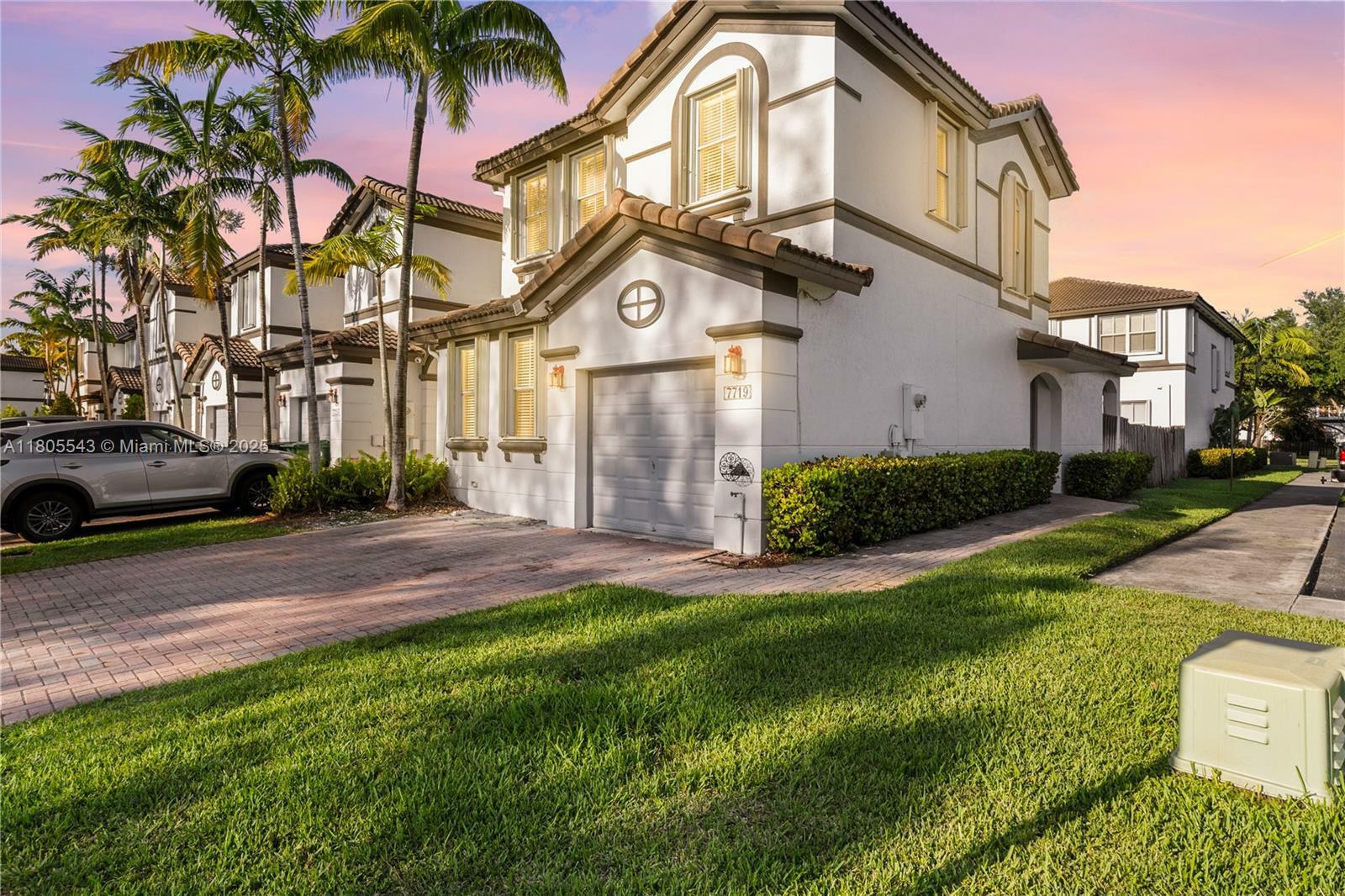 7719 NW 116th Path  Doral FL 33178 photo