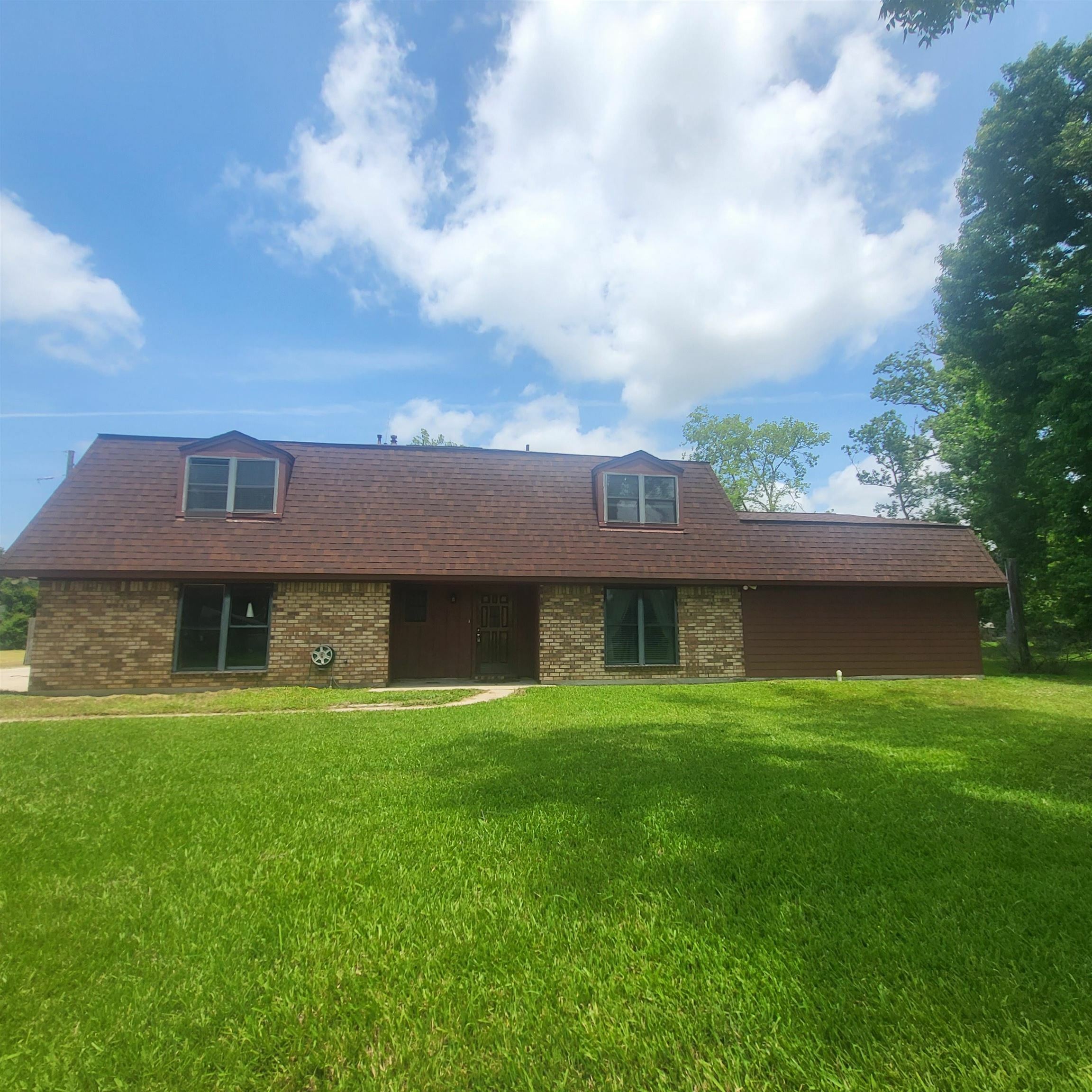 Property Photo: 2404 Smith TX 77630