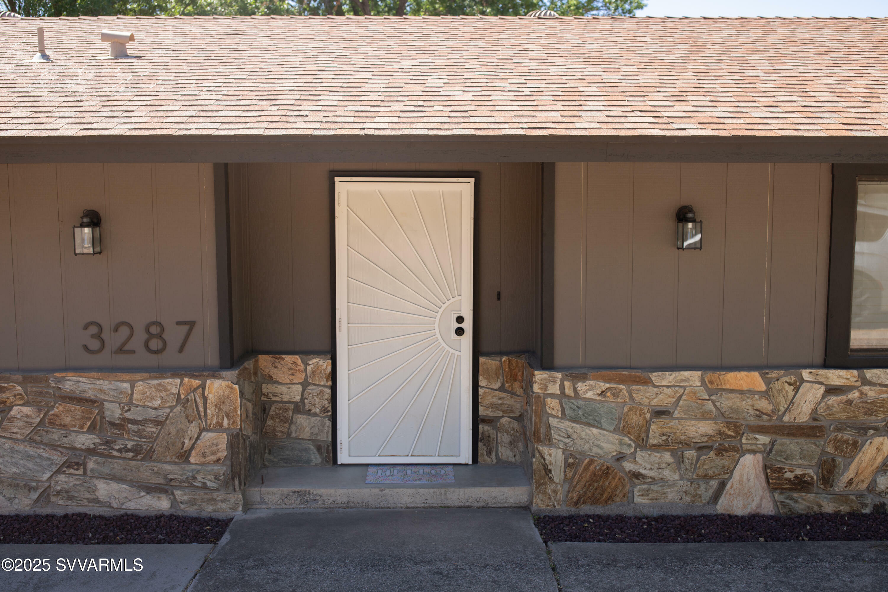 Property Photo: 3287 E Aberdovey Drive AZ 86322