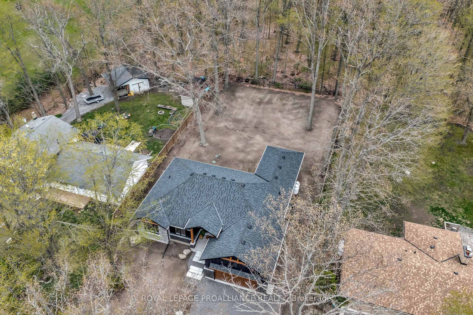 Property Photo: 158 Pine Hill Crescent ON K0K 3E0