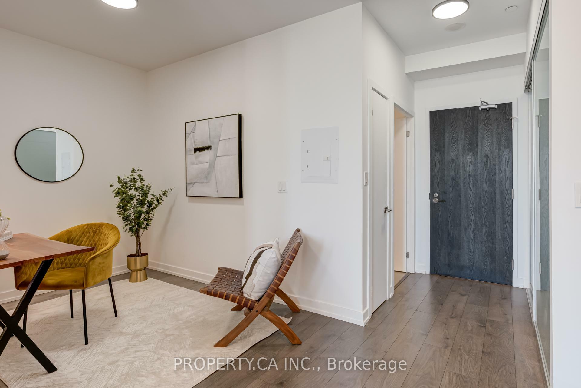 Property Photo: 297 College Street 715 ON M5T 0C2