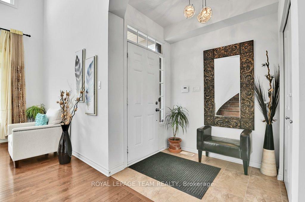 Photo de la propriété: 130 Winterhaven Drive ON K1W 0H4