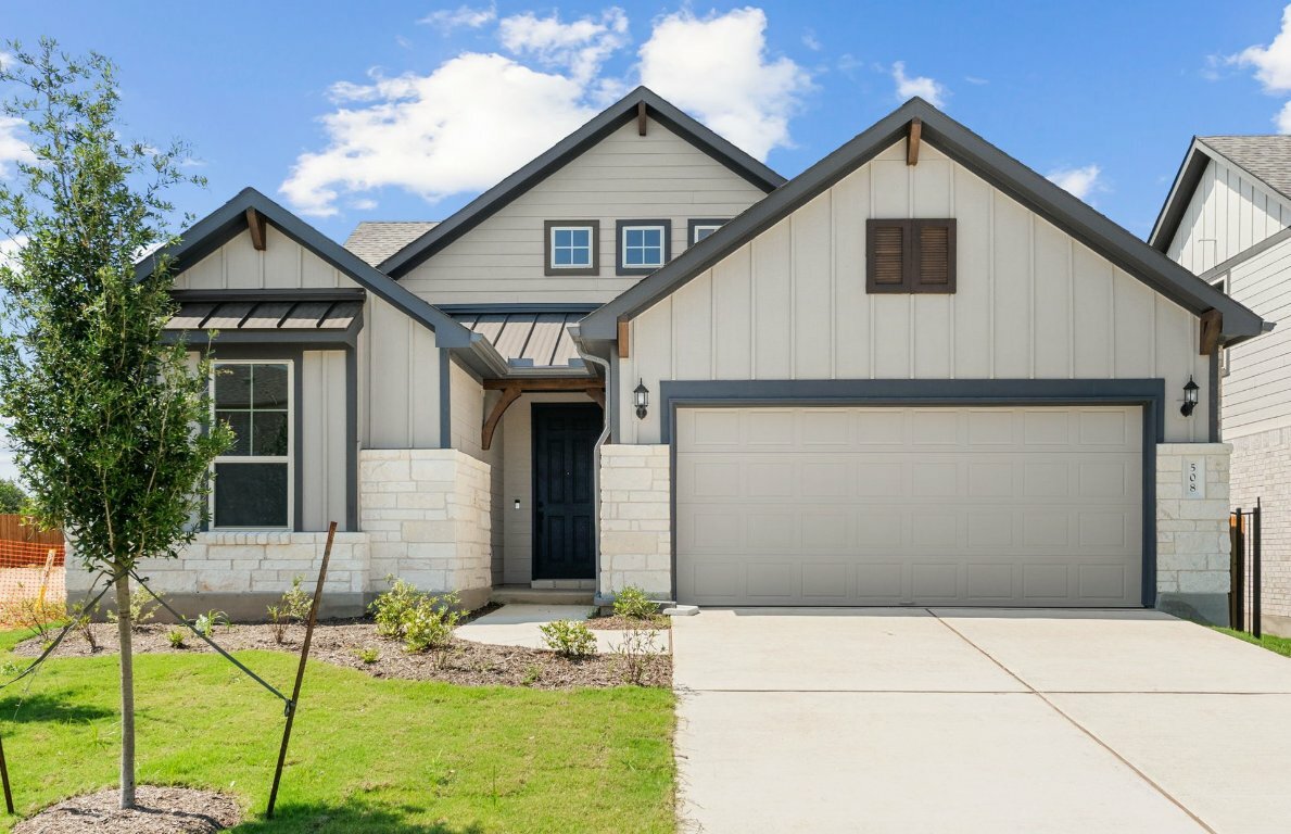 Property Photo: 508 Canyoncrest Way TX 78642