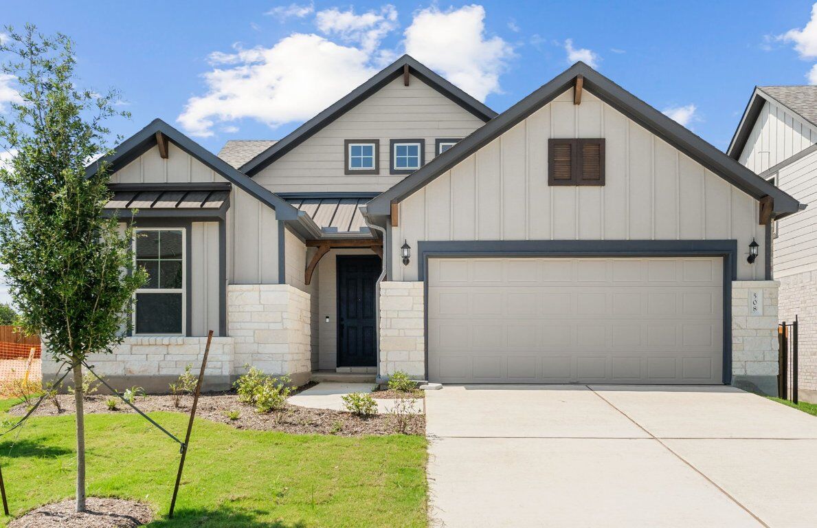 Property Photo: 508 Canyoncrest Way TX 78642