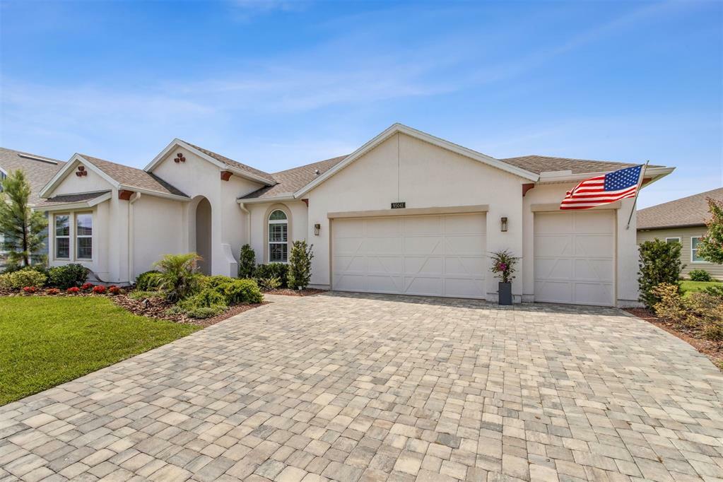 Property Photo: 95041 Golden Glow Drive FL 32034