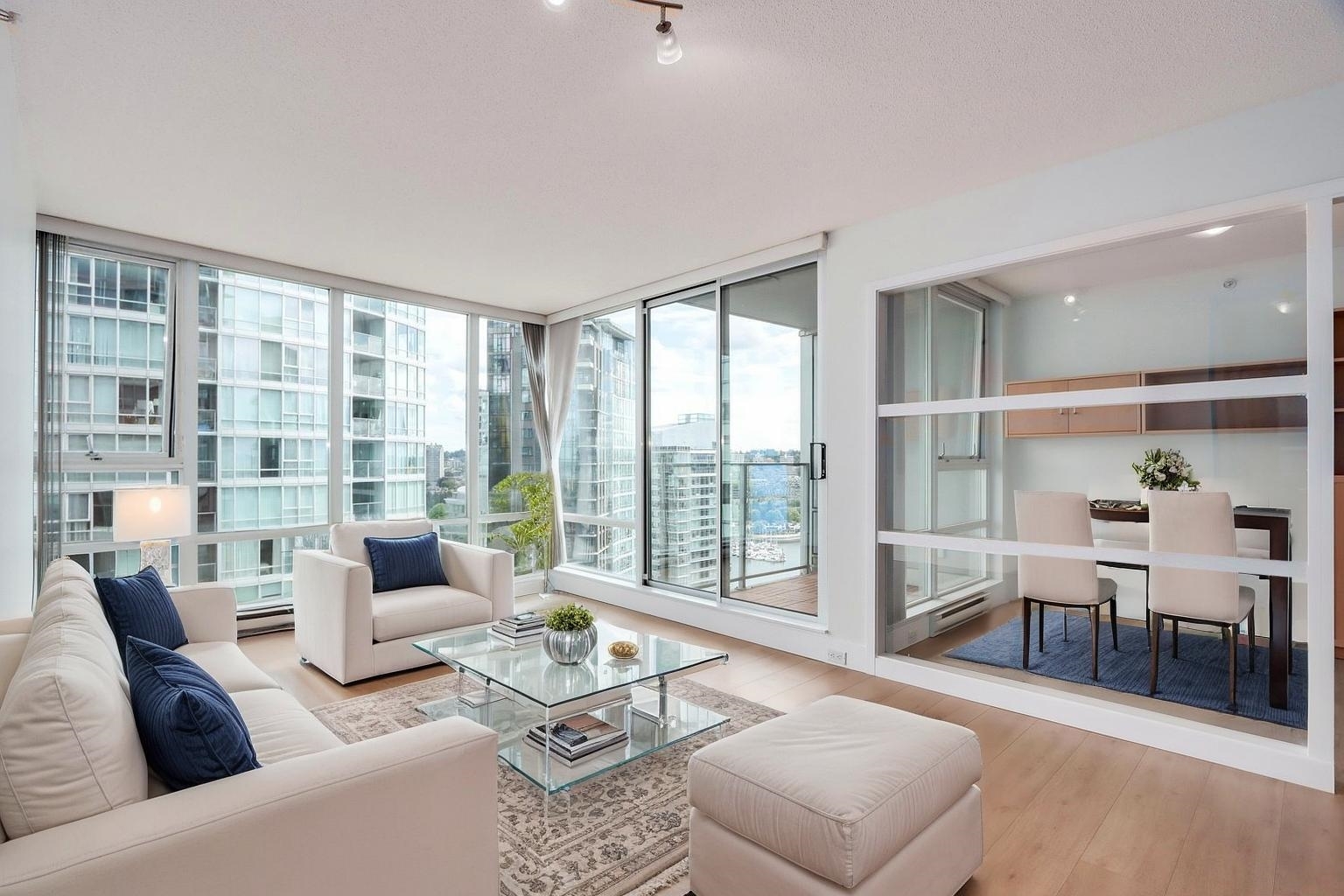 Property Photo: 1495 Richards Street 2805 BC V6Z 3E3