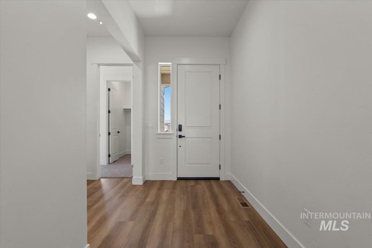 Property Photo: 1431 White Cliffs St ID 83644