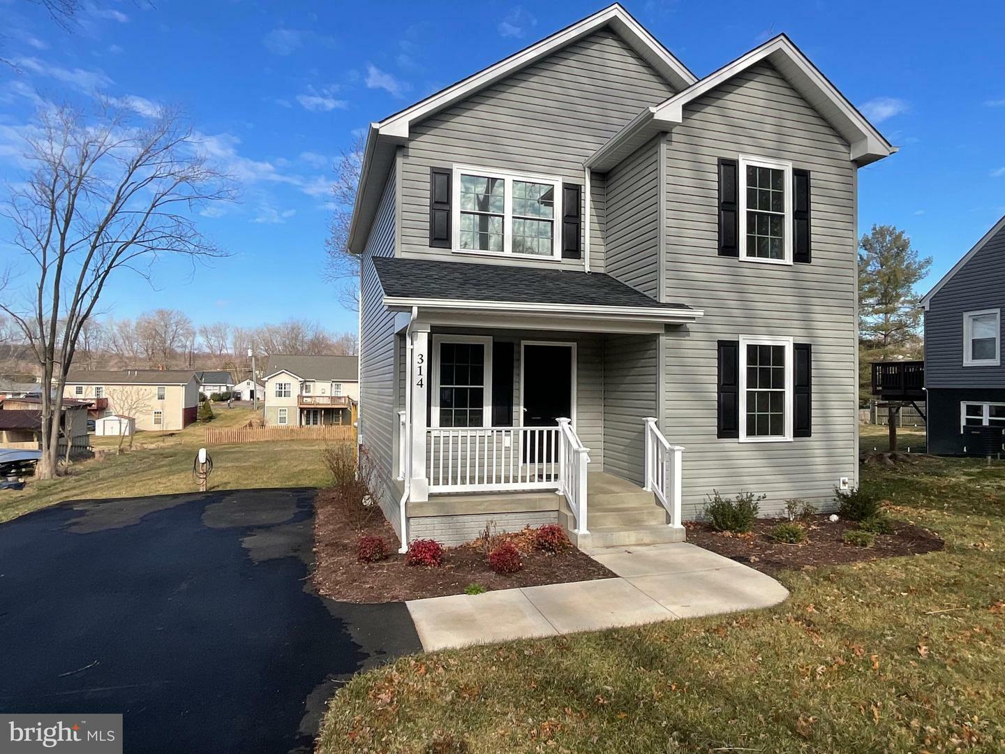 Property Photo: 314 Wayland Road VA 22701