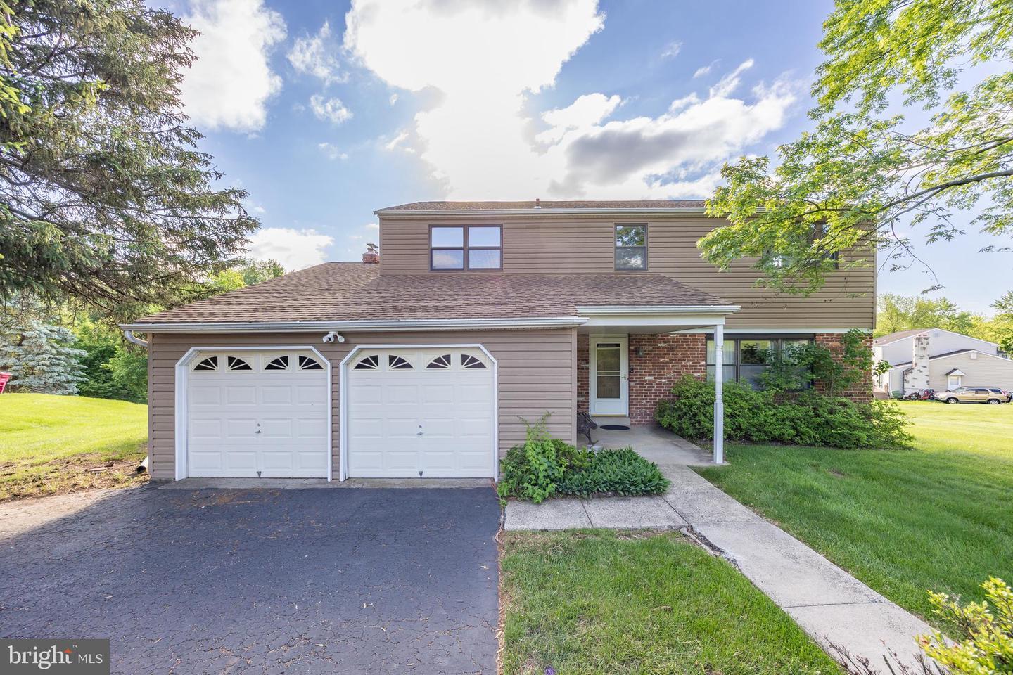 Property Photo: 306 Spring Circle PA 19403
