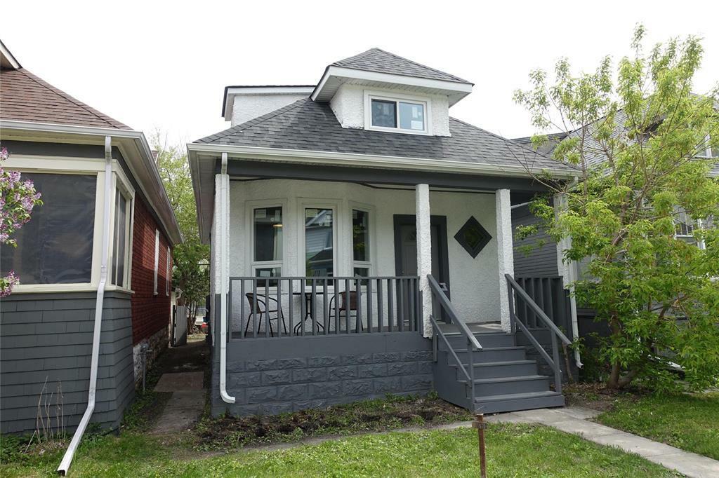 Property Photo: 324 Morley Avenue MB R3L 0Y5