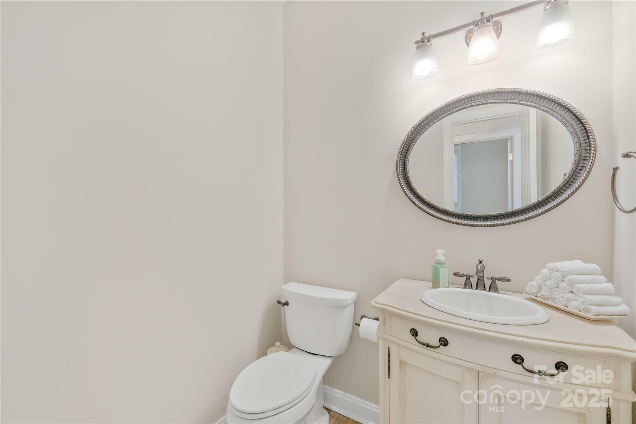 Property Photo: 763 Evans Manor Drive NC 28104