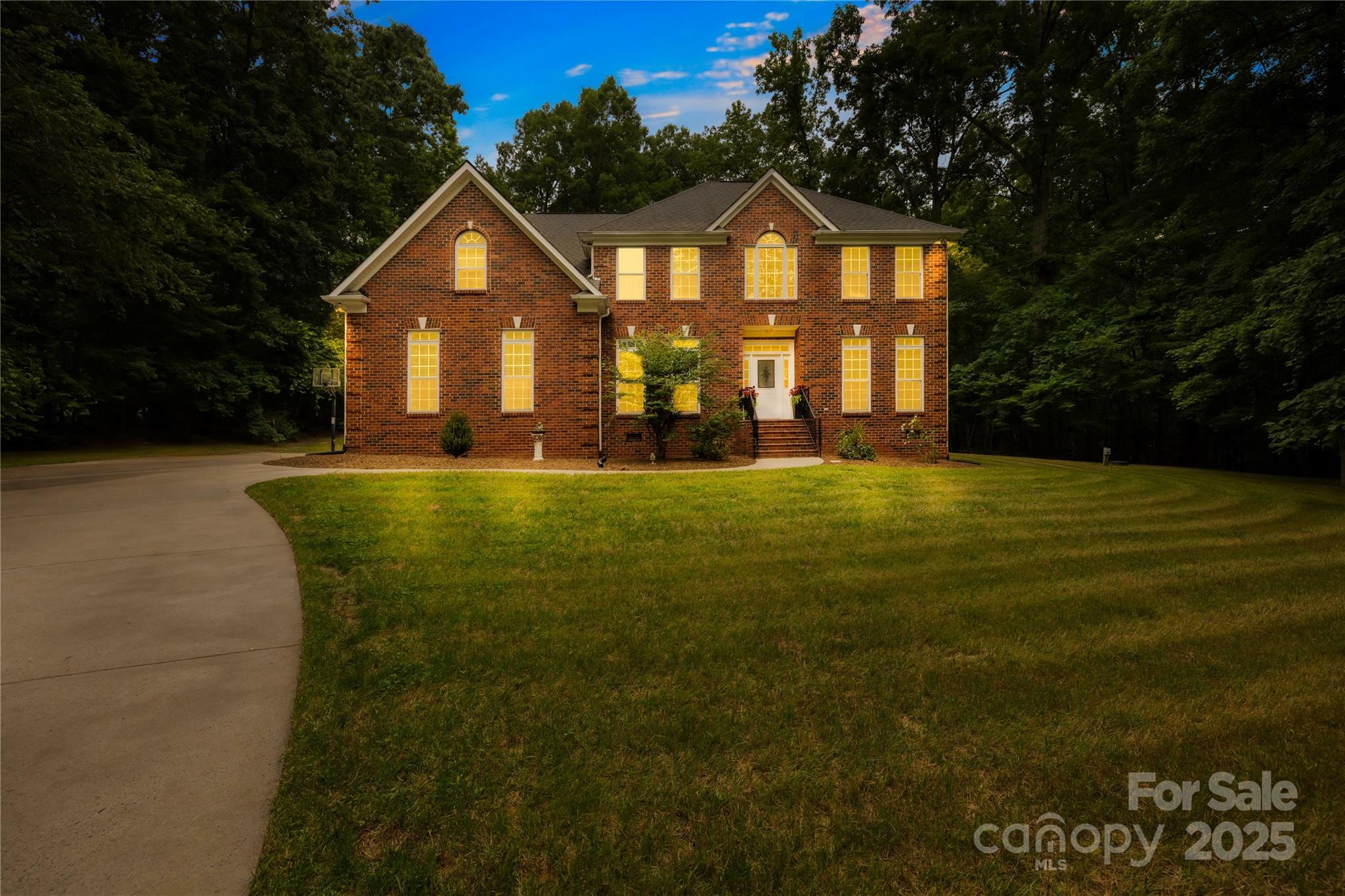 Property Photo: 763 Evans Manor Drive NC 28104