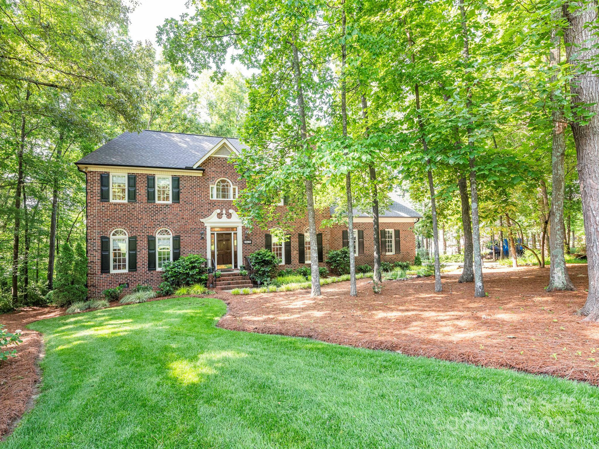 5417 Bedfordshire Avenue  Harrisburg NC 28075 photo