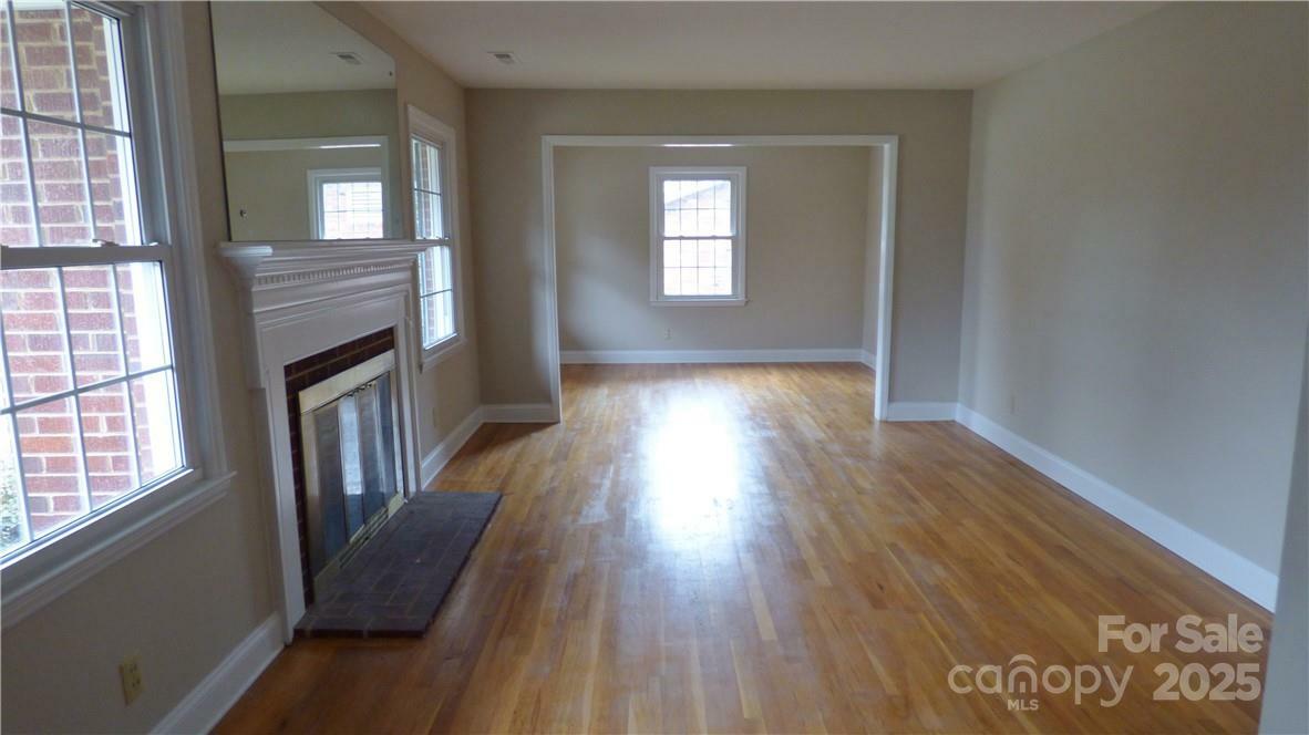 Property Photo: 1245 Paddock Circle NC 28209