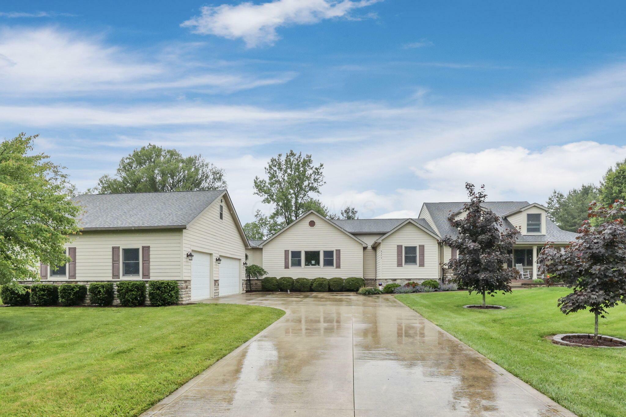 Property Photo:  8270 Windy Hollow Road  OH 43031 