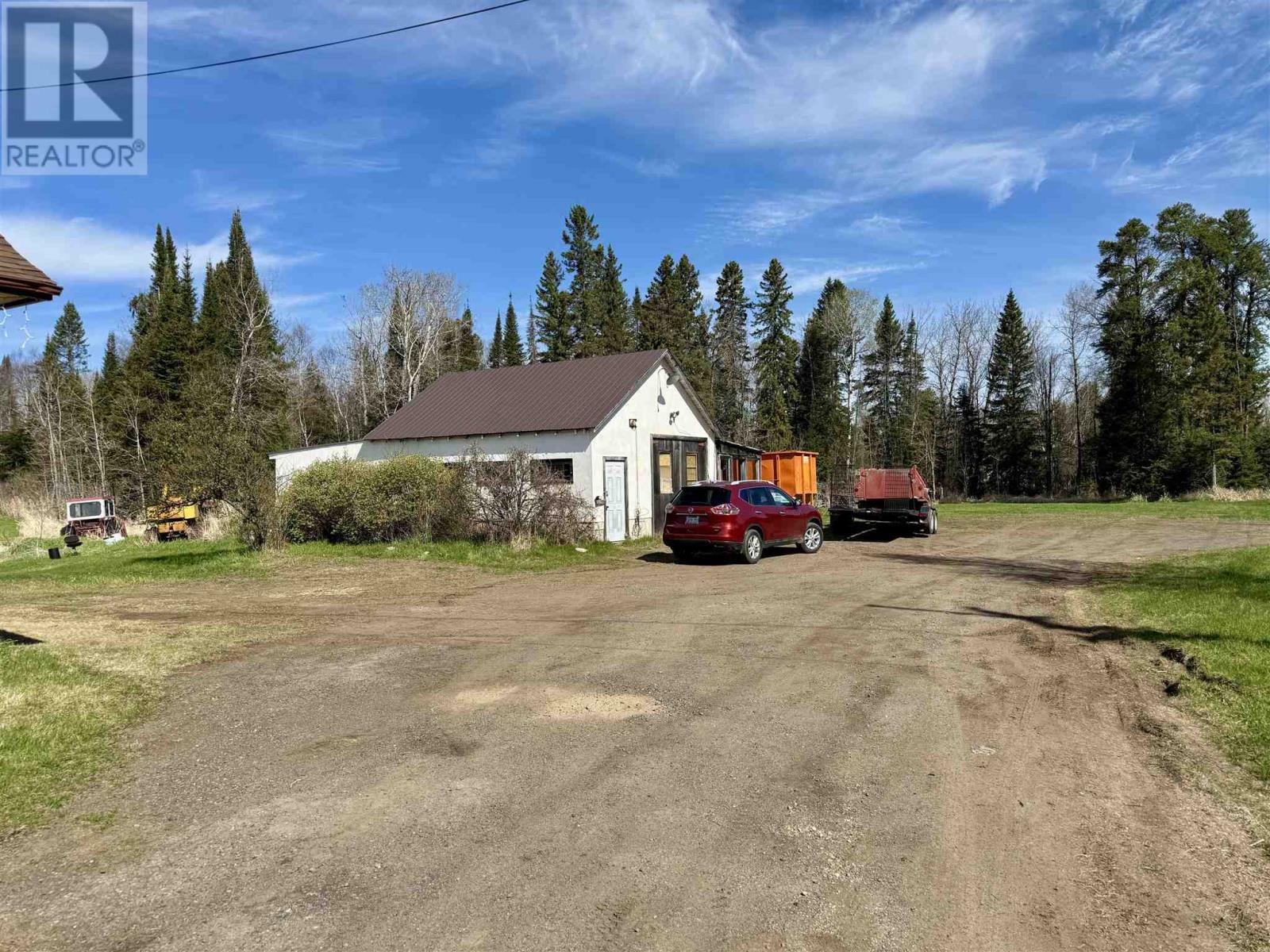Property Photo:  117 Twin City Cross Rd  ON P7K 0C5 