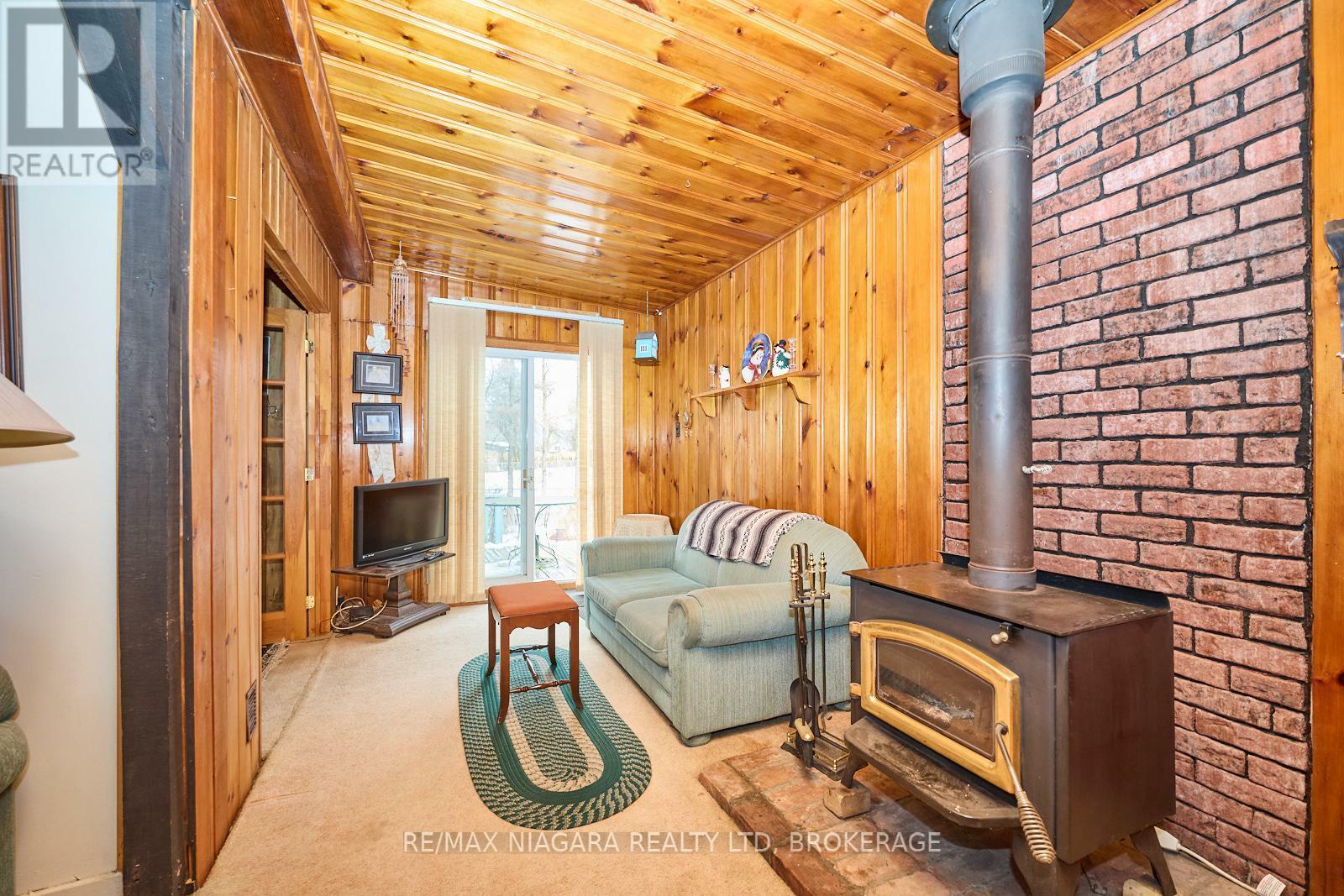 Property Photo:  5590 Glamis Crescent  ON L2G 1G3 