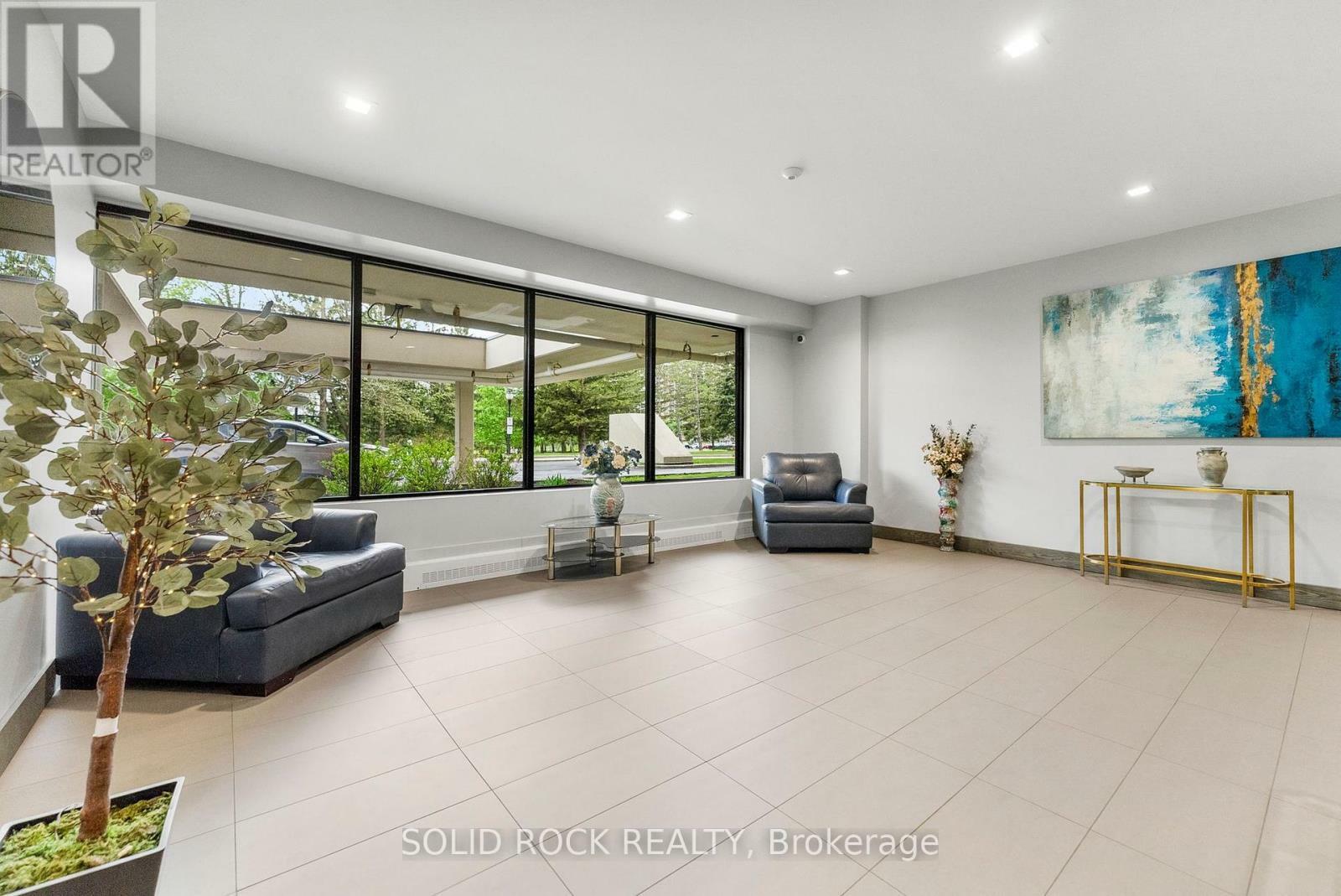 Property Photo: 665 Bathgate Drive 1603 ON K1K 3Y4