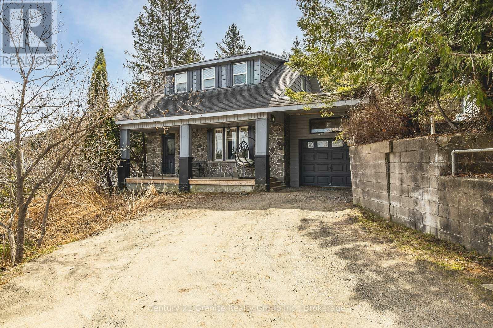 Property Photo: 690 Mountain Street ON K0M 1S0