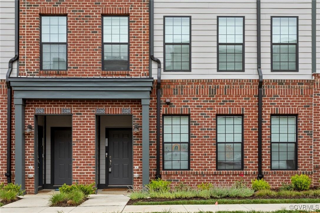 Property Photo:  13285 Coalfield Station Lane  VA 23114 