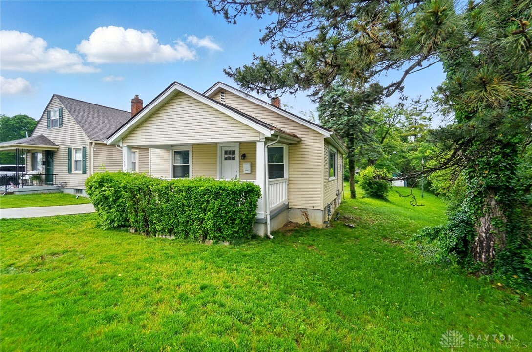Property Photo: 1159 E Dorothy Lane OH 45419