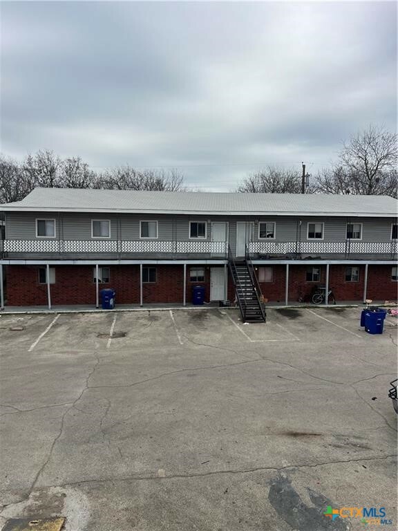 Property Photo: 915 S 15th Street TX 76522