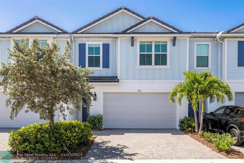 Property Photo: 210 Preserve Trail South FL 34994