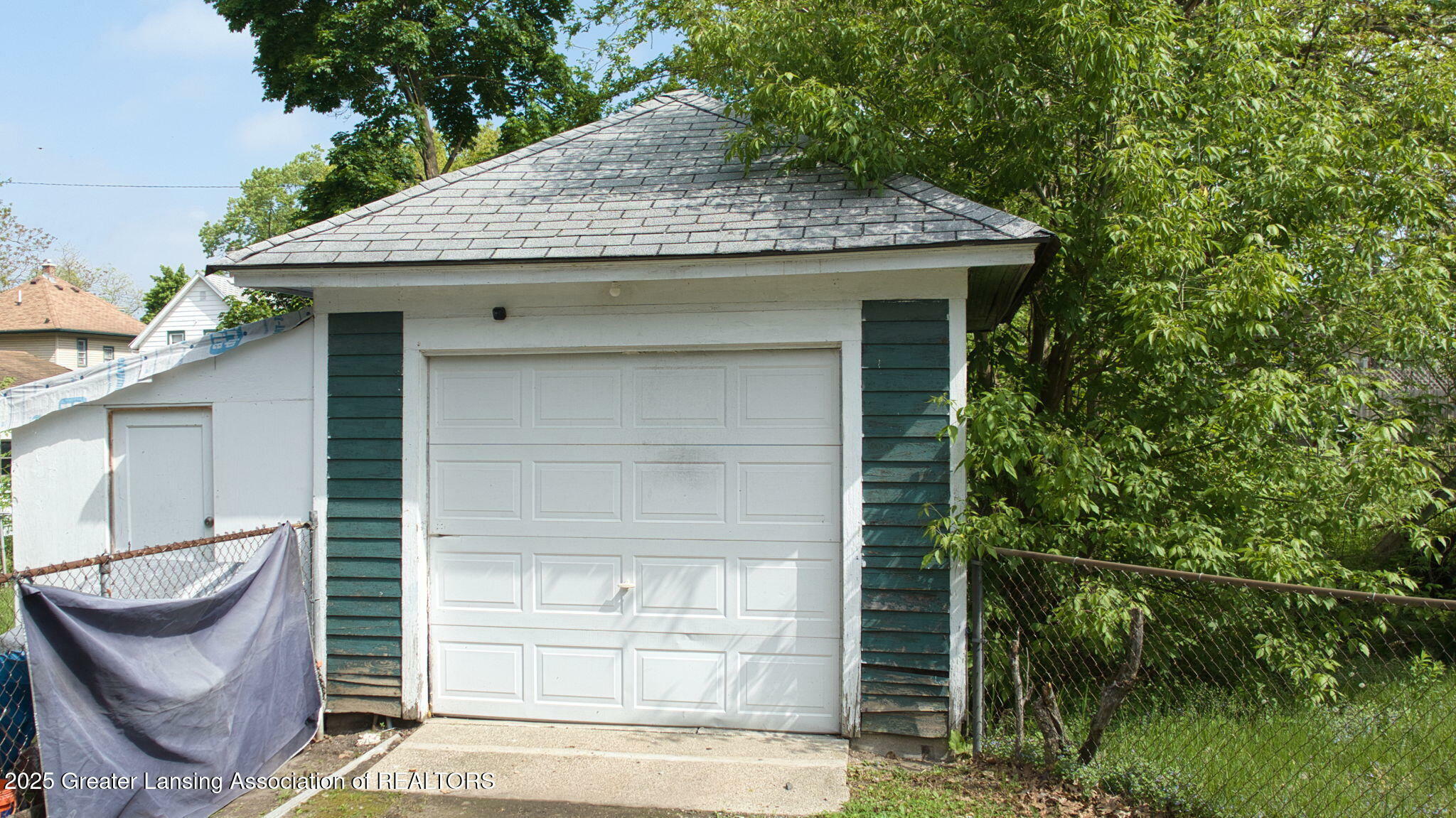 Property Photo: 1023 Bement Street MI 48912