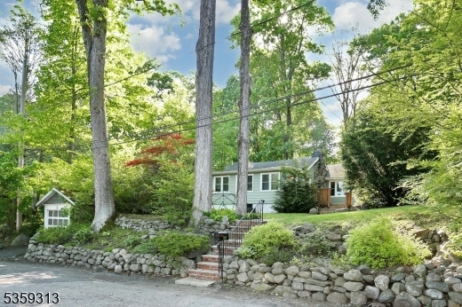 Property Photo: 58 Hillside Rd NJ 07456