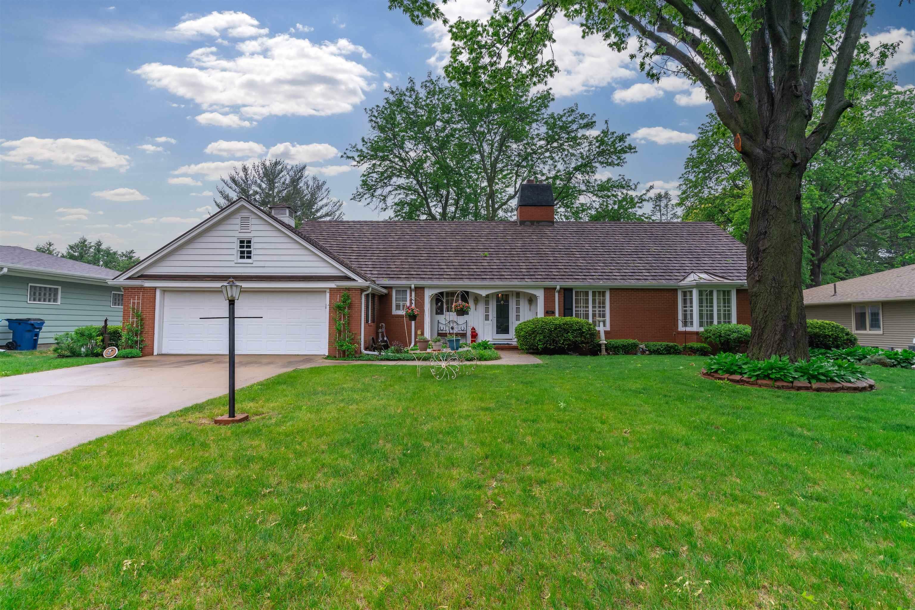 816 Sunrise Boulevard  Waterloo IA 50701 photo