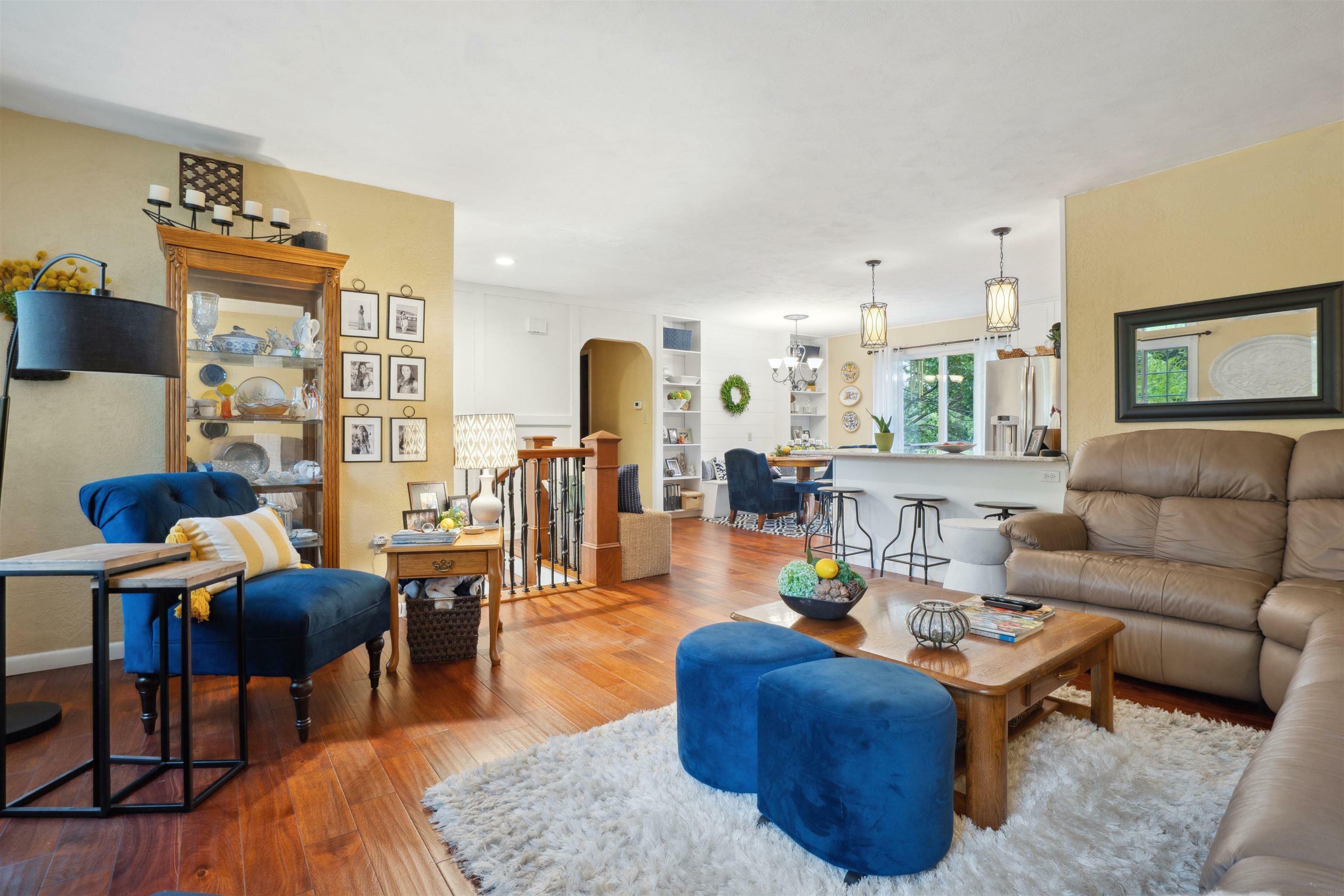 Property Photo: 5 Hillside Dr E IA 50662