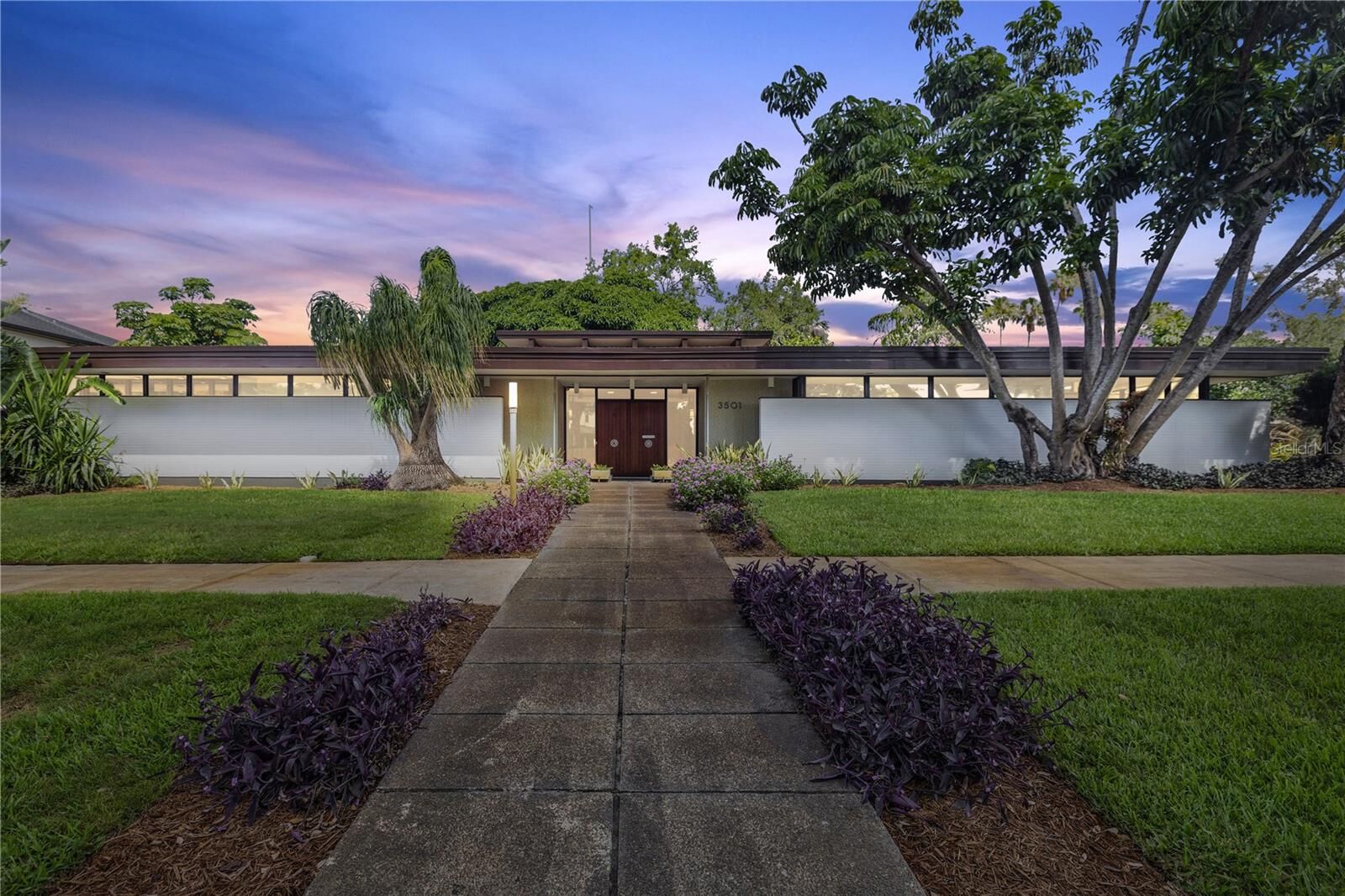 Property Photo:  3501 S Drexel Avenue  FL 33629 