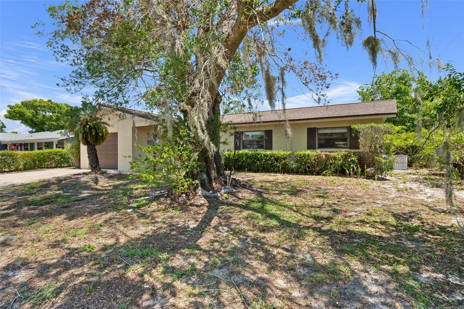 Property Photo: 4000 Alachua Avenue FL 32796